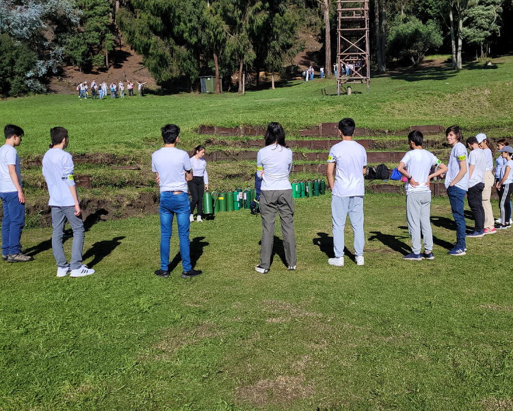 Capacitación de brigadas para los alumnos