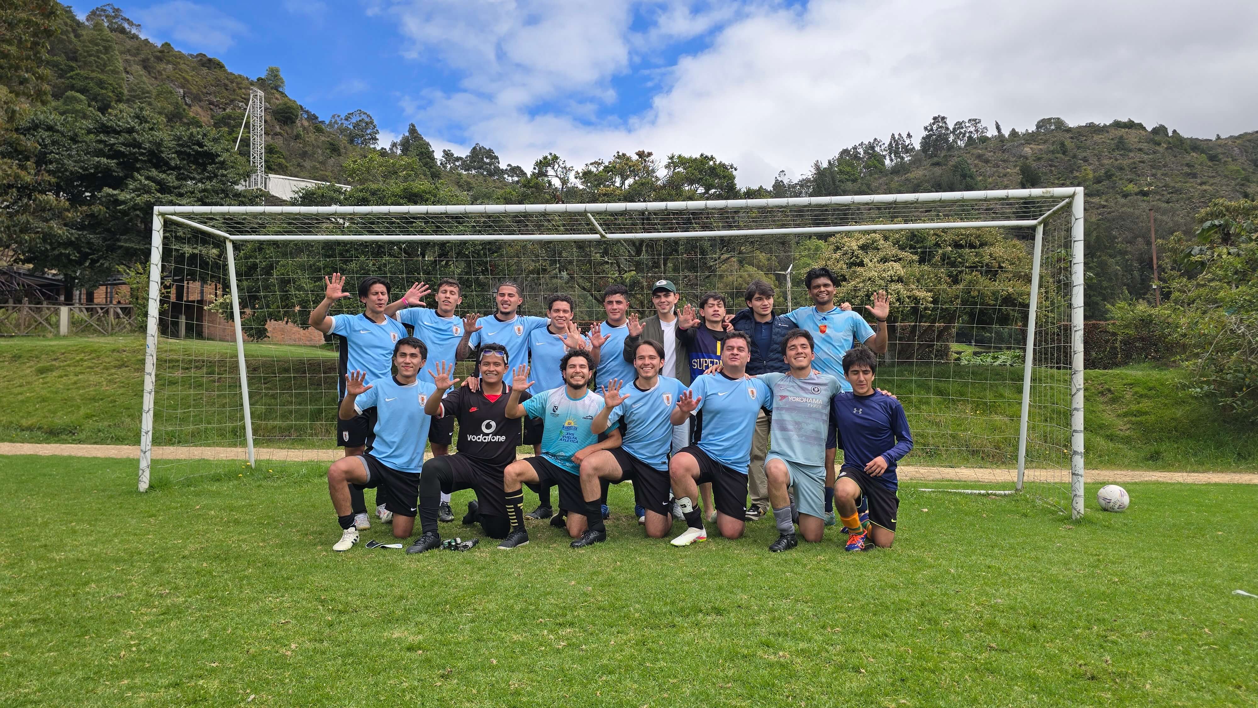 Torneos de Cuartetos de Voleibol y Fútbol